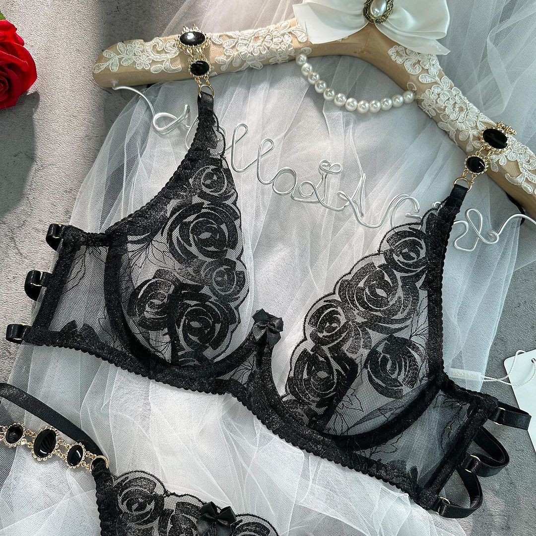DOMINATRIX ORO: El lujo de tu poder