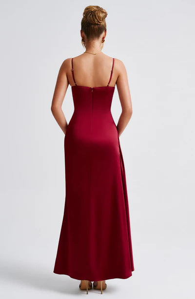 Vestido Maxi "Deseo Escarlata"