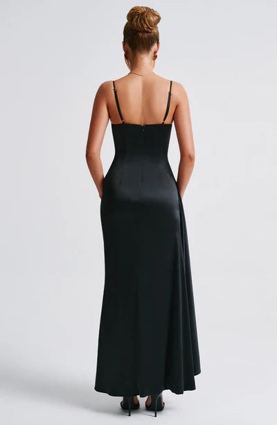 Vestido Maxi "Deseo Escarlata"