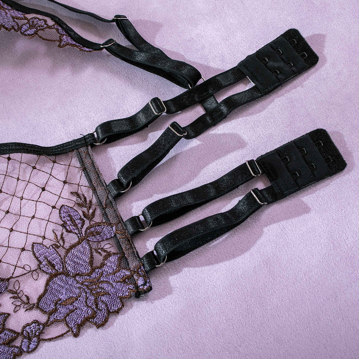 HADA GÓTICA: La fantasía se hace lencería